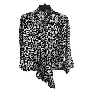 J. Mclaughlin Long Sleeve Black and White Patterned Tie Front Silk Blouse